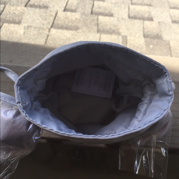 Mac Makeup bundle - Picture 3 of 6